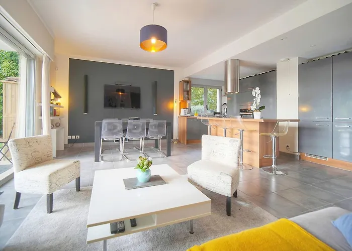 Frgk 'diane Elegance And Comfort In Antibes' Antibes